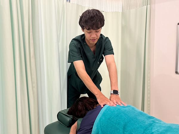 肩の施術